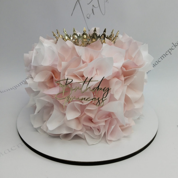 Торт с короной и надписью Birthday Princess - 5834 на заказ в Москве, купить 3кг за 16400.00 ₽